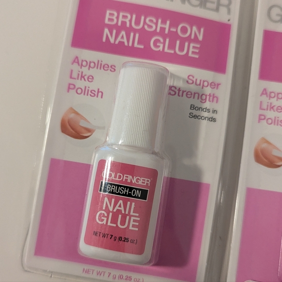 Goldfinger nail glue + remover set - Picture 3 of 3
